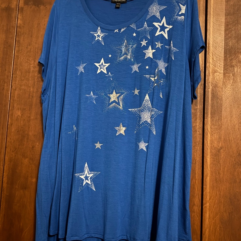 Lane Bryant Blue Star Pattern Short Sleeve Top